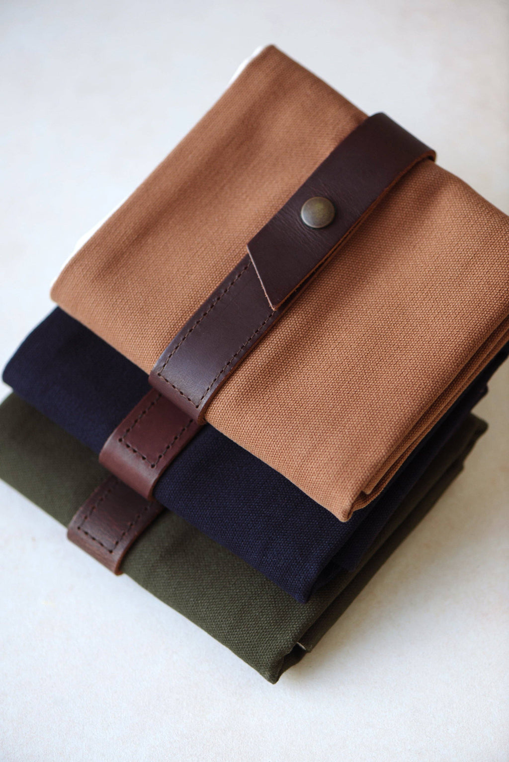 Standard canvas interchangeable needle case